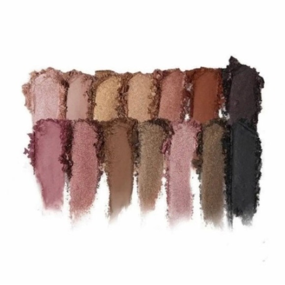 Eyeshadow Palette + free sample - Picture 4 of 10